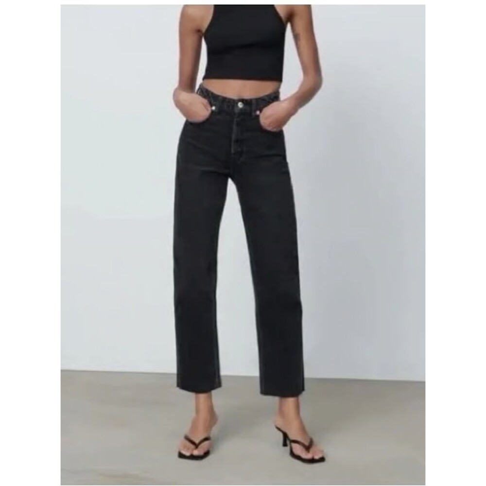 Zara Slim Straight Y2k Jeans Size 10 Black High Rise Cropped Straight Leg Denim